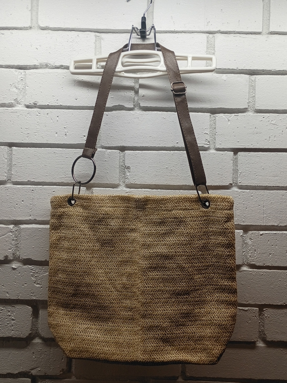 Woven Straw Tote Bag with Brown Adjustable Strap Magnetic Close